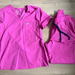 Figs Pink Scrub Set - small